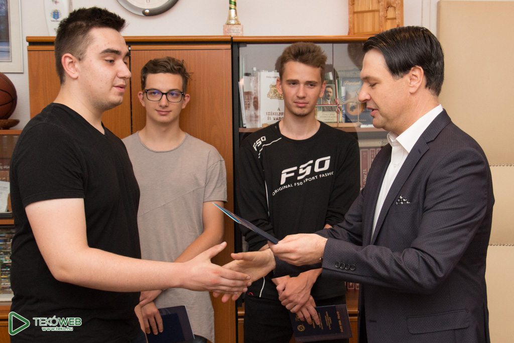 ECDL18 7